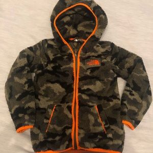 North face camo fleece